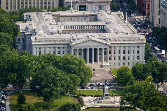 AI boom and soaring debt push U.S. Treasury yields to highest levels since 2002