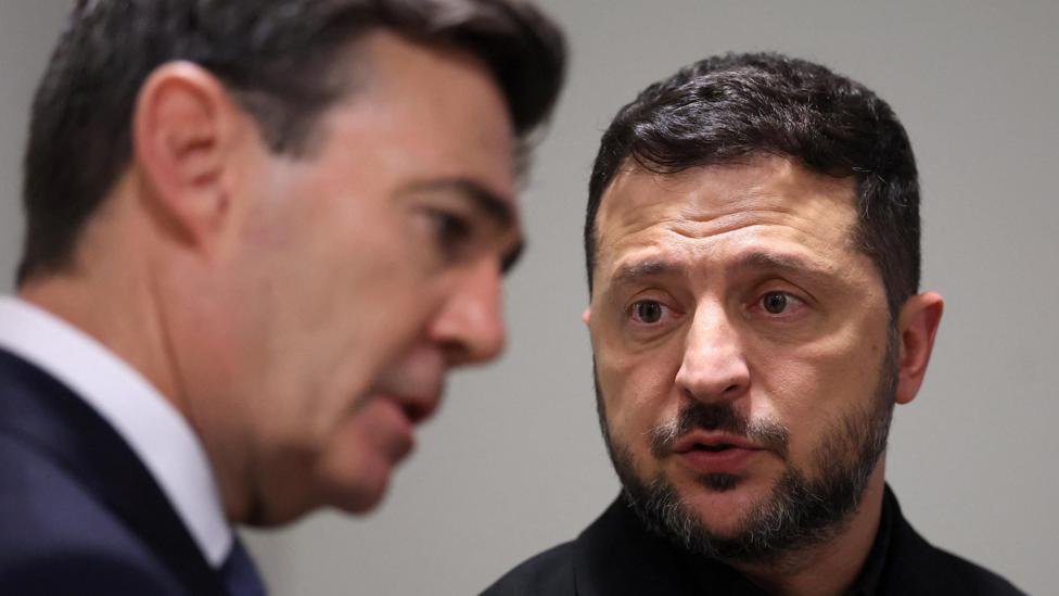 Burnham careful before Zelensky meeting but promises Ukraine won’t leave ’empty handed’
