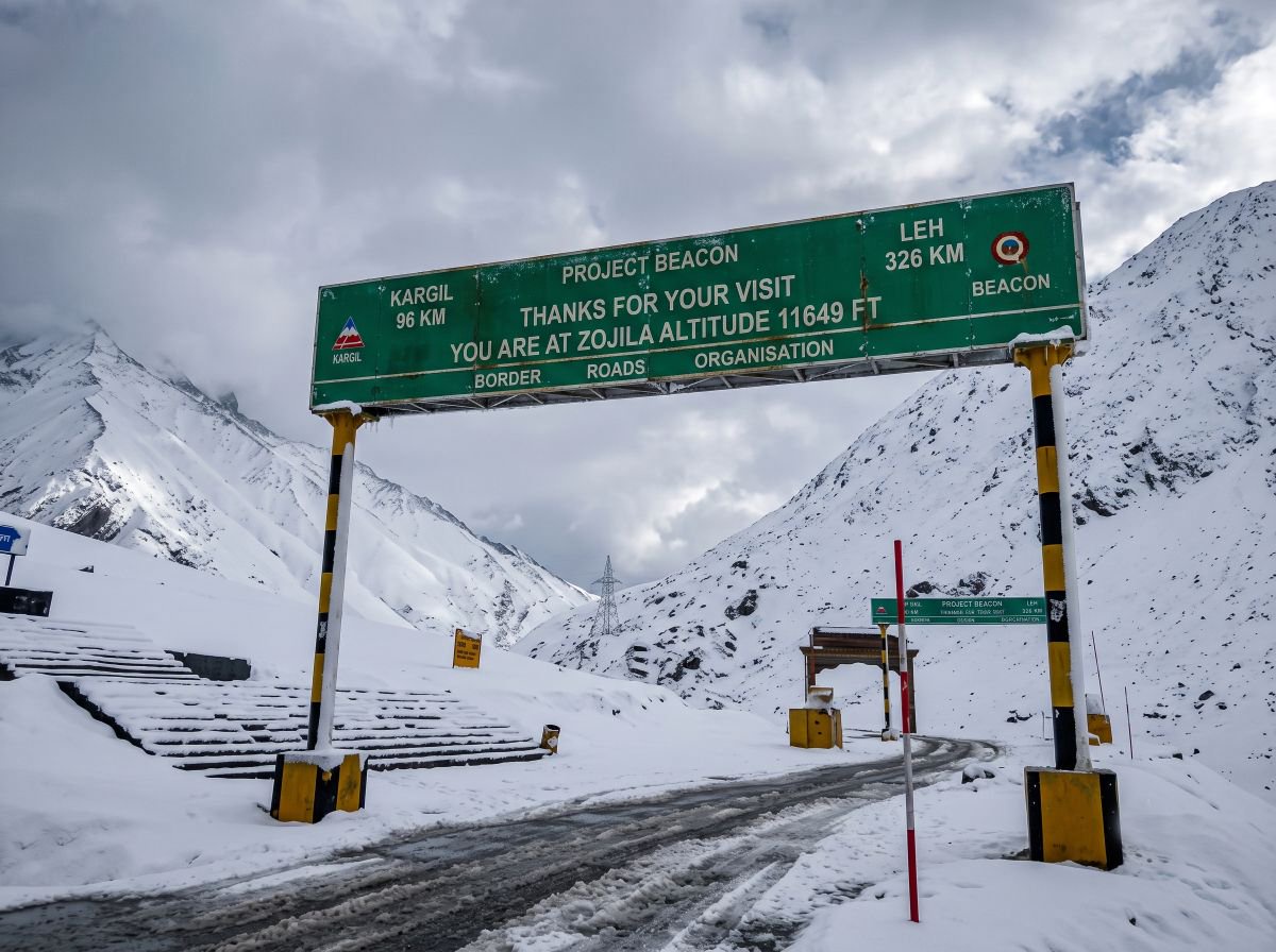 Fresh Snowfall Drapes Kashmir’s Higher Reaches in White