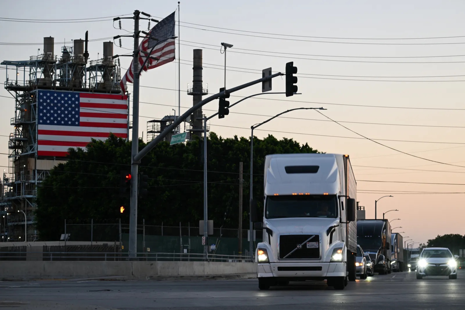 Nationwide Trucking Company Files for Bankruptcy Amid Diesel Price Shock