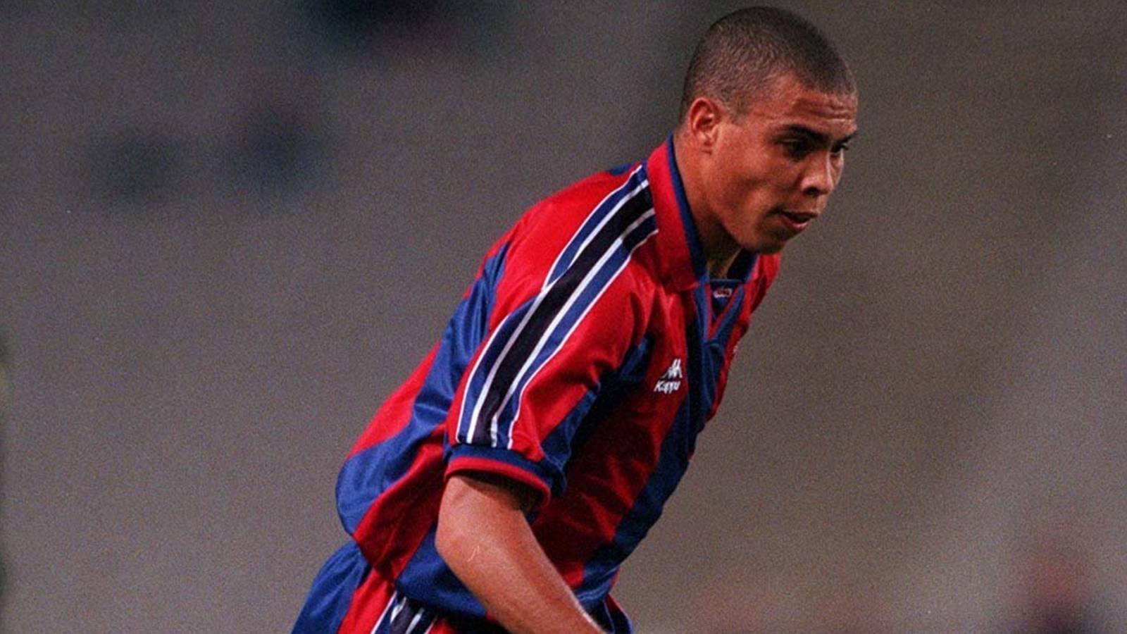 When Ronaldo Scored One of The Best Solo Goals of All Time For Barcelona