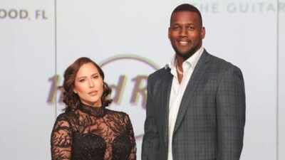 Jorge Soler’s wife Leydis shows off bold turquoise dress in Santorini as her European vacation continues