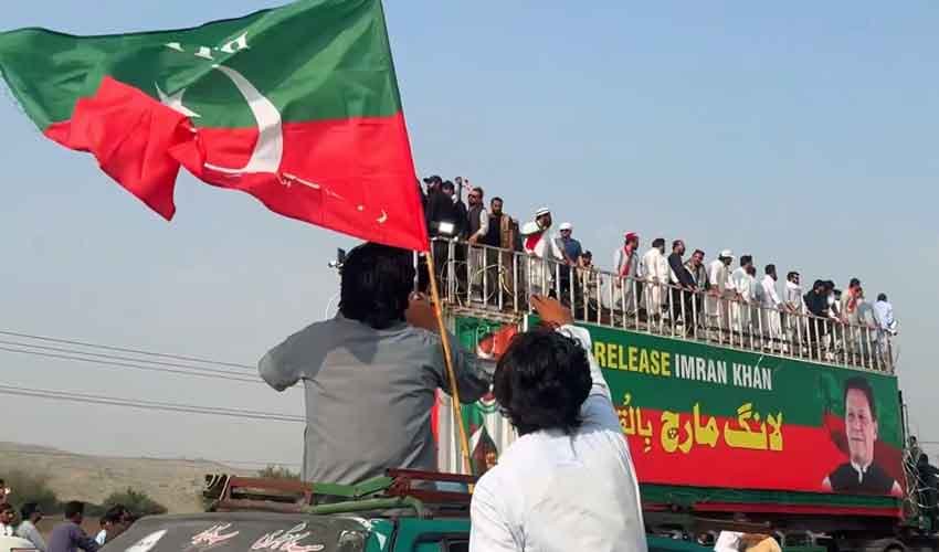 PTI long march enters third day as Islamabad remains sealed