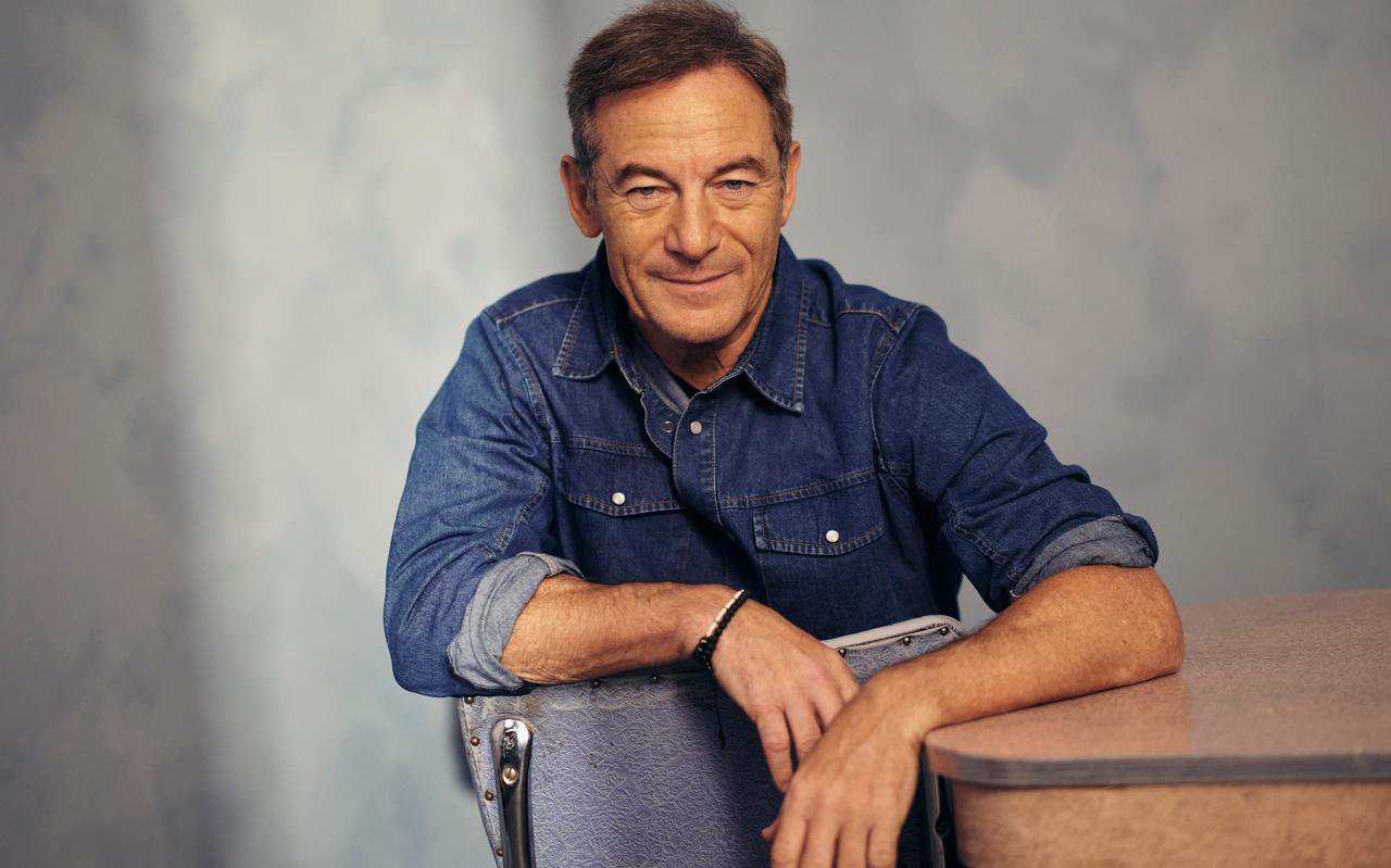 Jason Isaacs celebrates 28 years sober as he recalls moment he thought he was ‘going to die’
