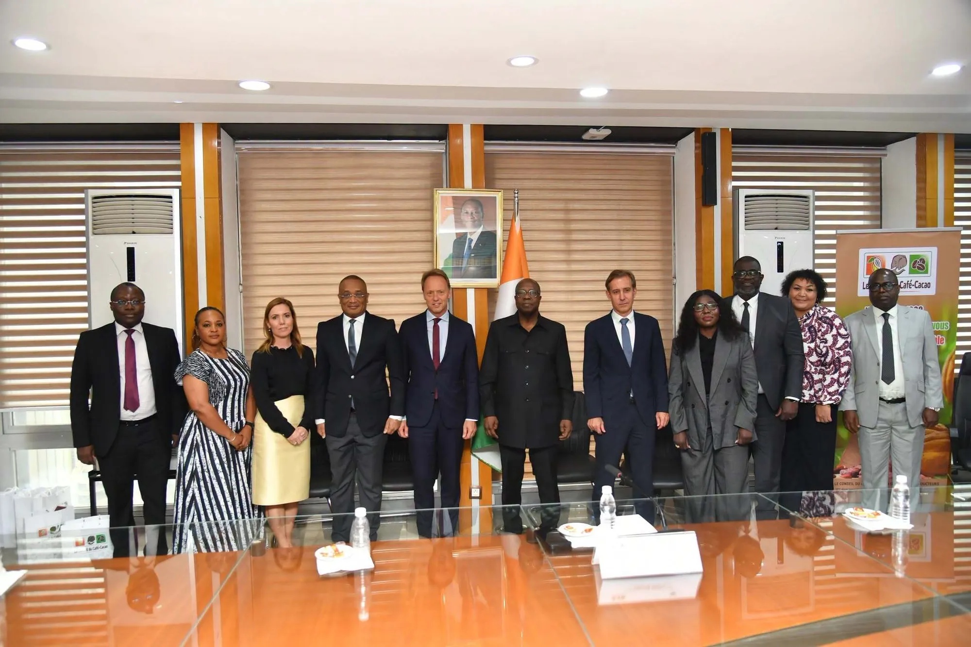 Cacao ivoirien : Barry Callebaut soutient le nouvel institut de recherche en Côte d’Ivoire