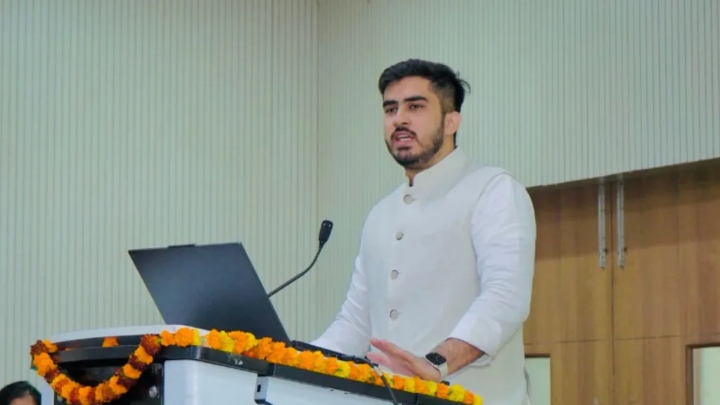 High Court orders release of ex-DUSU chief Ronak Khatri’s law degree