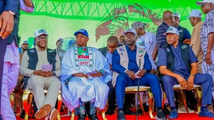 Adeleke And Oyetola Unite In Osun To Unveil Tompolo-Donated Tinubu Campaign Vehicles