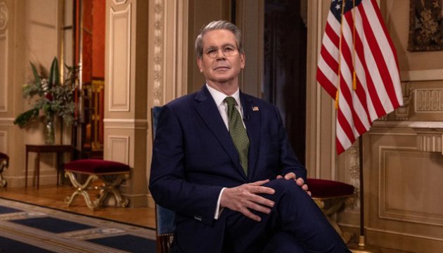 Scott Bessent assure que les USA ne sont pas du côté de la Russie, sans confirmer le statut d’allié de l’Ukraine