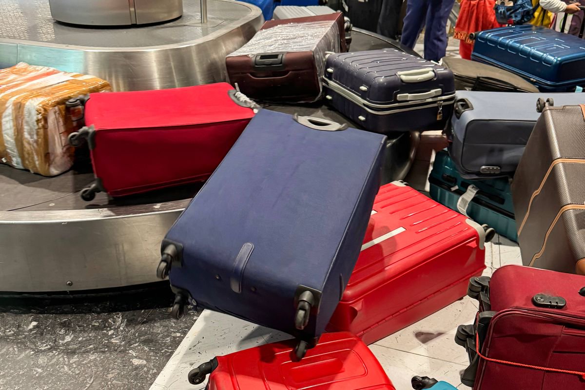 Ryanair passengers told to check black, navy or grey suitcases before their flight