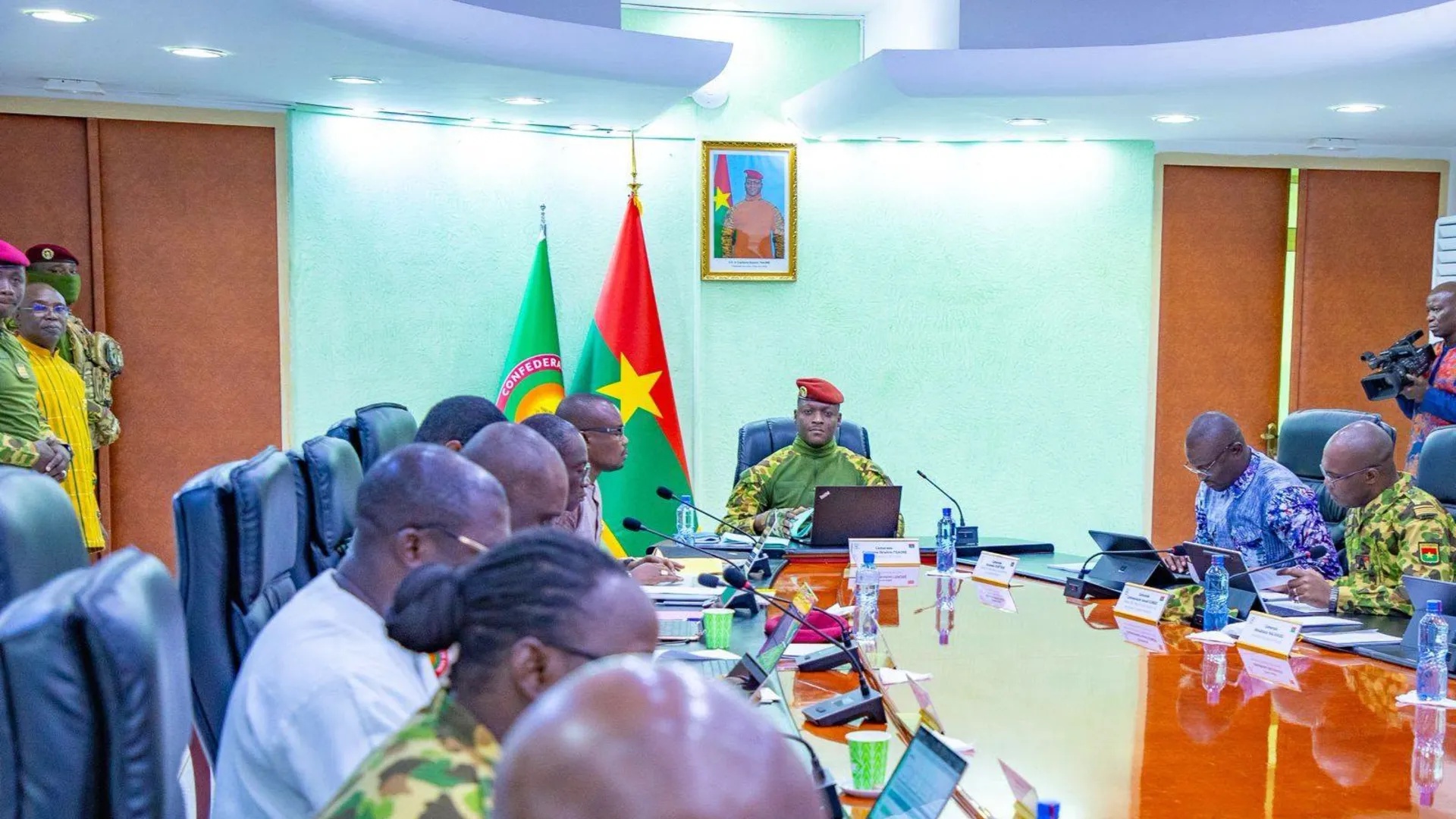 Budget 2027 du Burkina Faso : 4 200 milliards FCFA de recettes et 4 800 milliards de dépenses