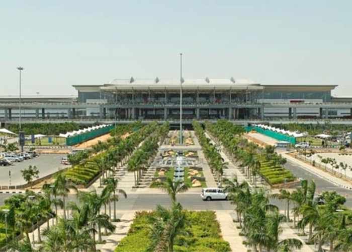 Passenger allegedly tries to open emergency exit handle during boarding at Hyderabad airport