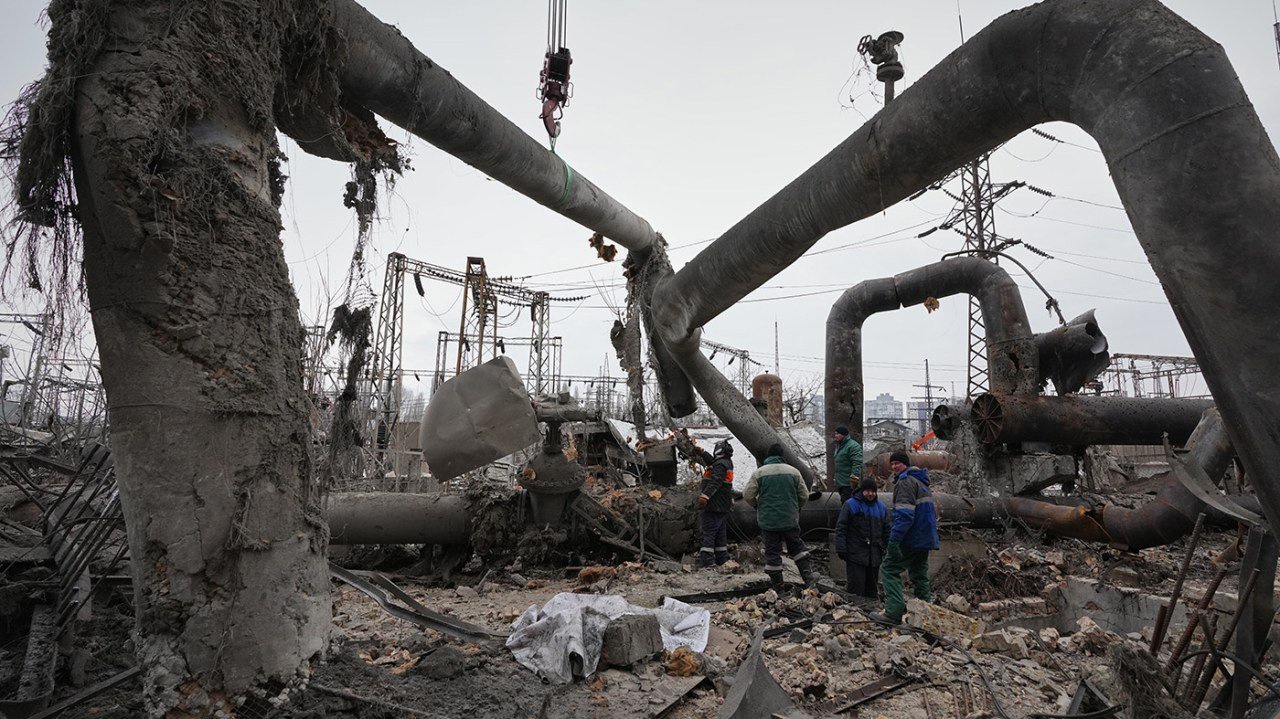 Russia strikes Ukrainian power plant after Trump claims energy ceasefire