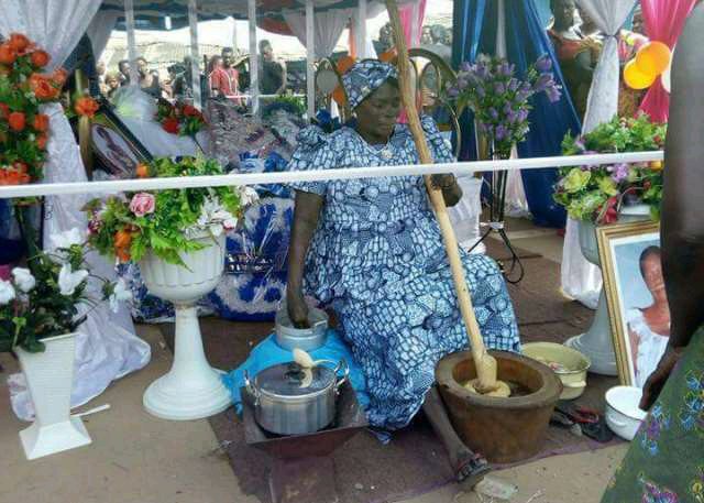Emotional Farewell in Asafo: Woman Laid in State While Pounding Fufu