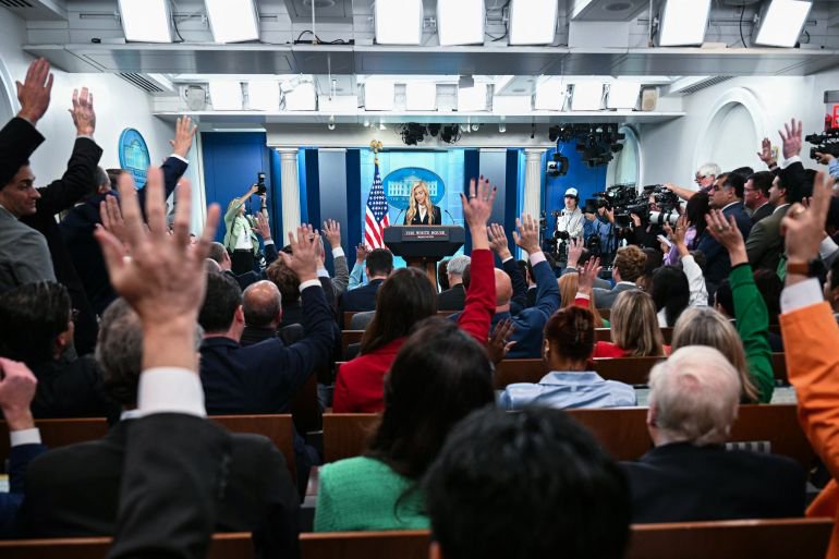 Judge extends White House access for US media outlets amid Trump standoff