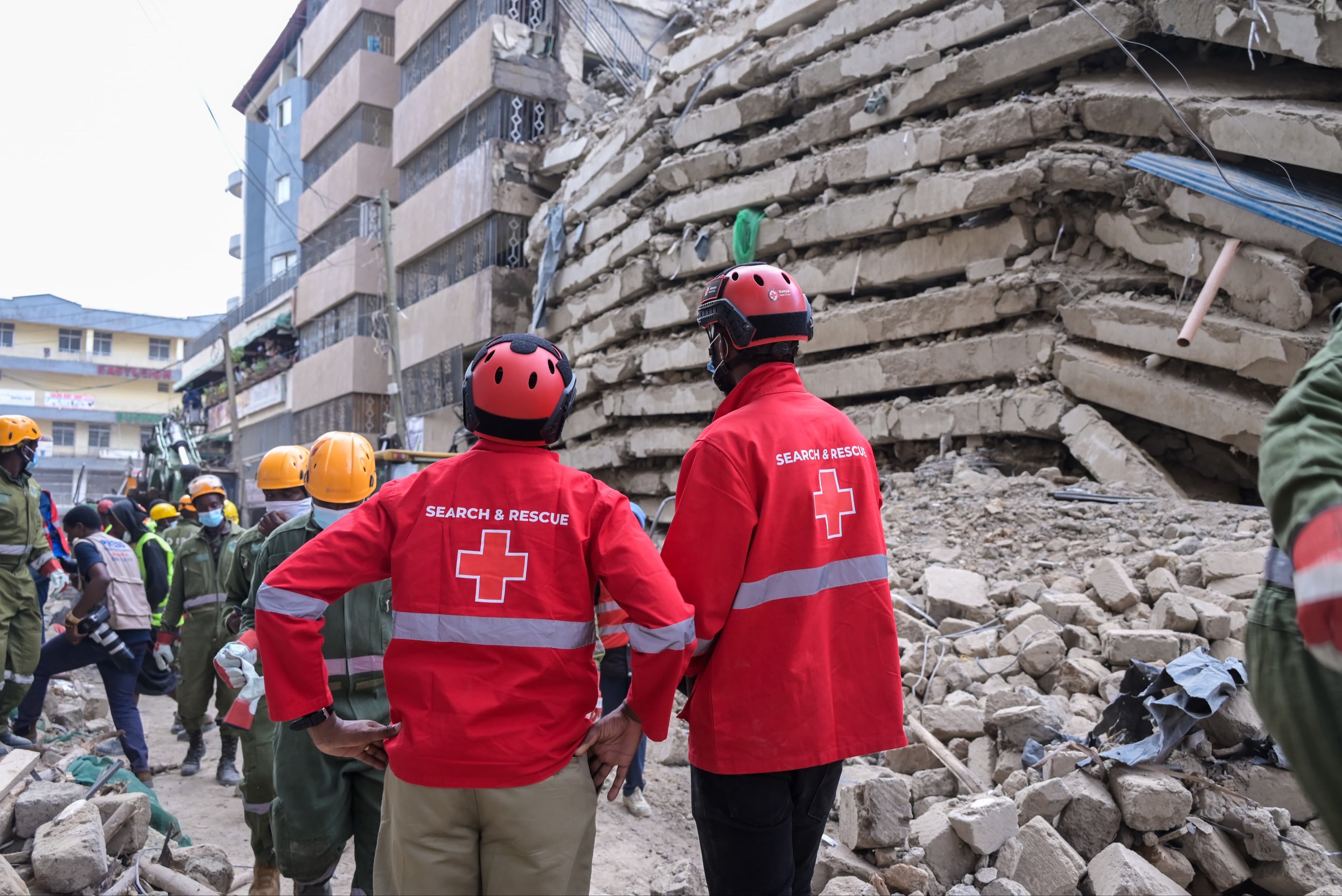 Old Video Of Ruto Allowing Eastleigh Residents To Construct Building Over The Limit Height Surfaces