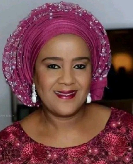 Meet Aliko Dangote’s Wives and 4 Children: Inside the Billionaire’s Private Family Life