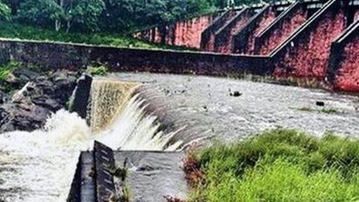Water level in Mullaperiyar dam stands at 116.20 feet