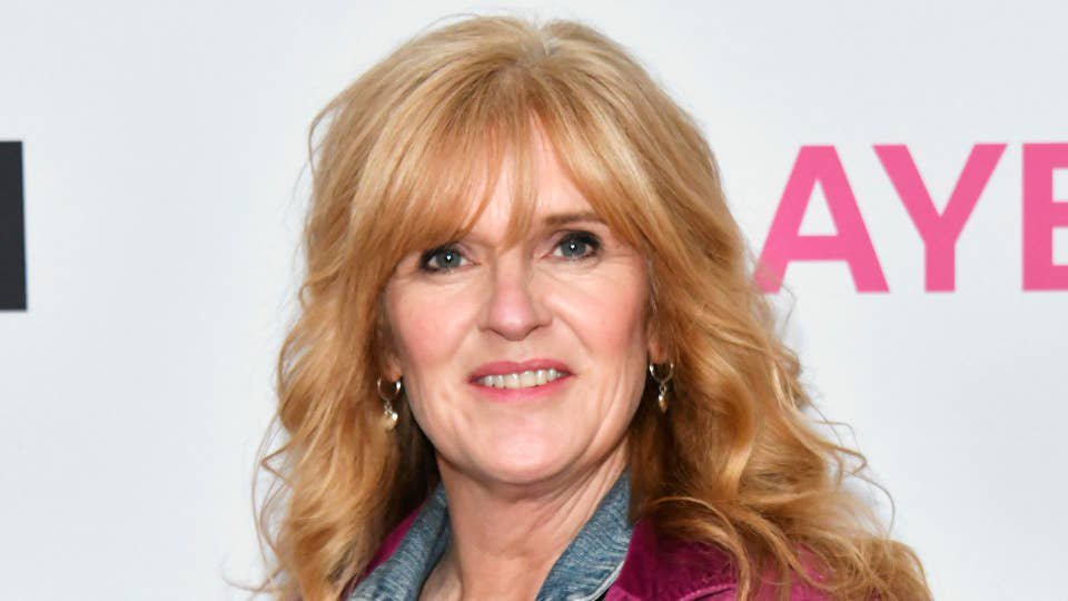 Siobhan Finneran’s unconventional romance with Death in Paradise star she doesn’t live with