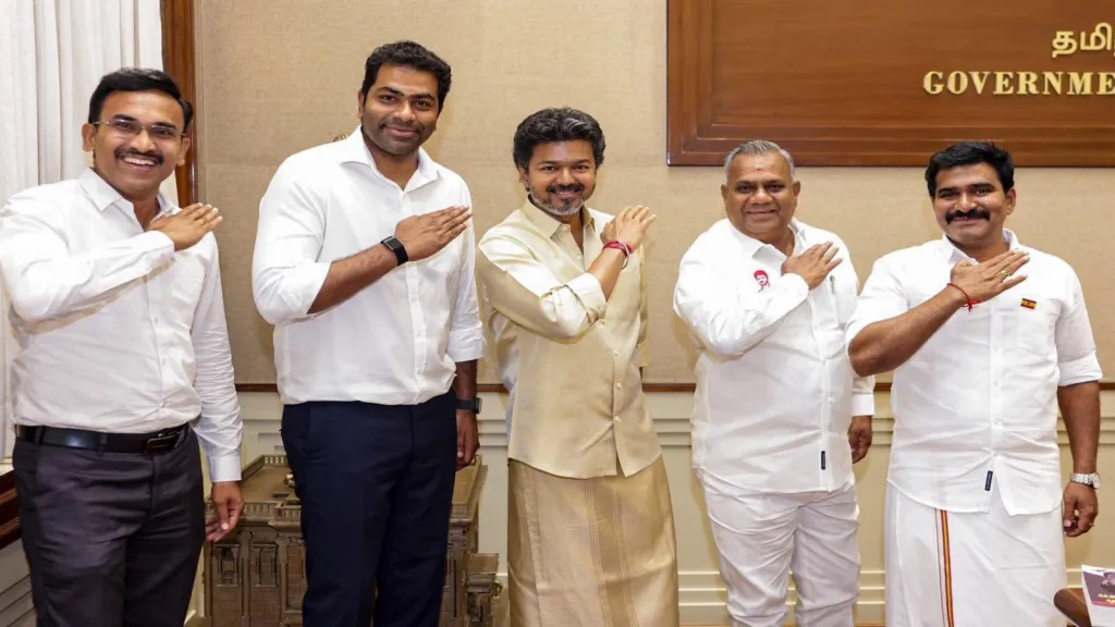 Lunch with Rahul, Metro ride with Modi: Vijay walks a political tightrope