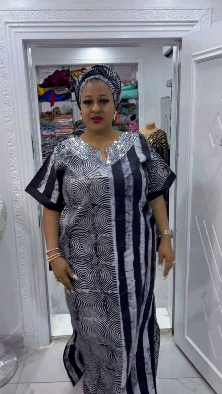 Rich-Auntie Gowns For Stylish Moms