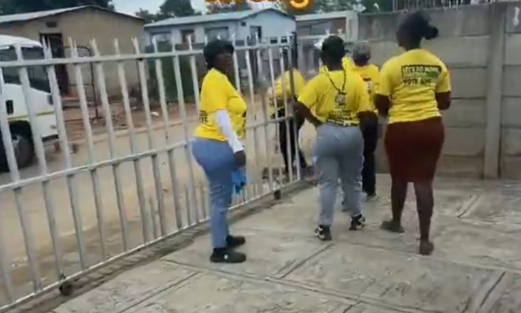 Woman chases ANC campaigners from her home and threatens them with hot water