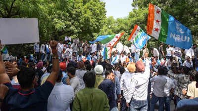Delhi Police registers 3 FIRs over protests demanding CEC Gyanesh Kumar’s resignation
