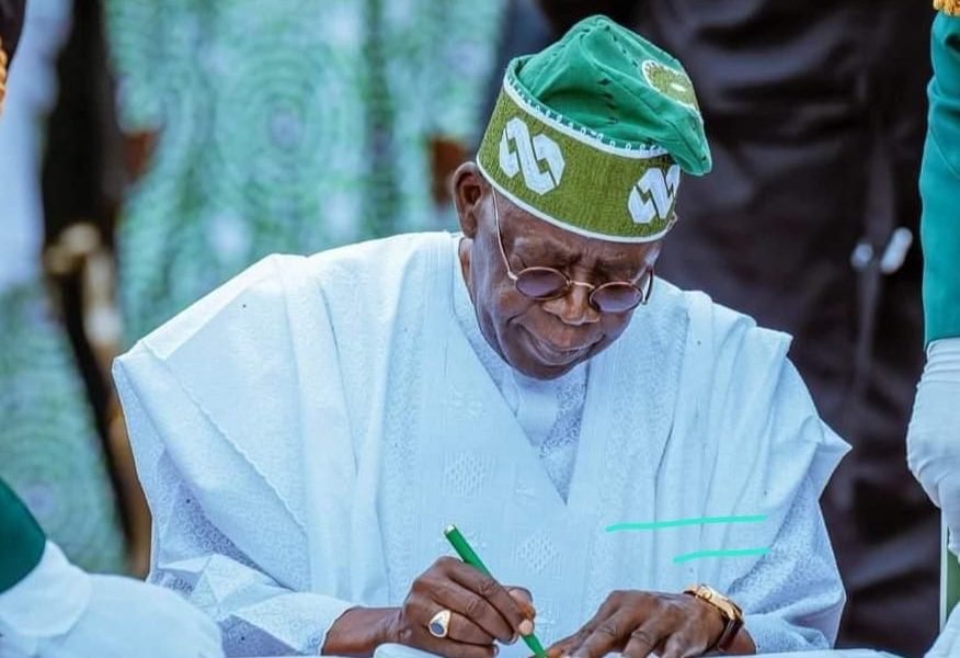 BREAKING: Tinubu approves N70,000 monthly transport allowance for Nigerian public workers as NLC deadline elapses