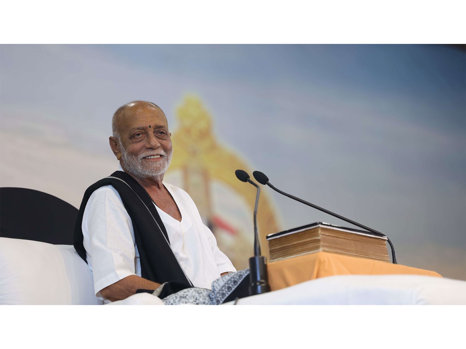 Morari Bapu’s Swastik Yatra Across India for Mangal of humanity