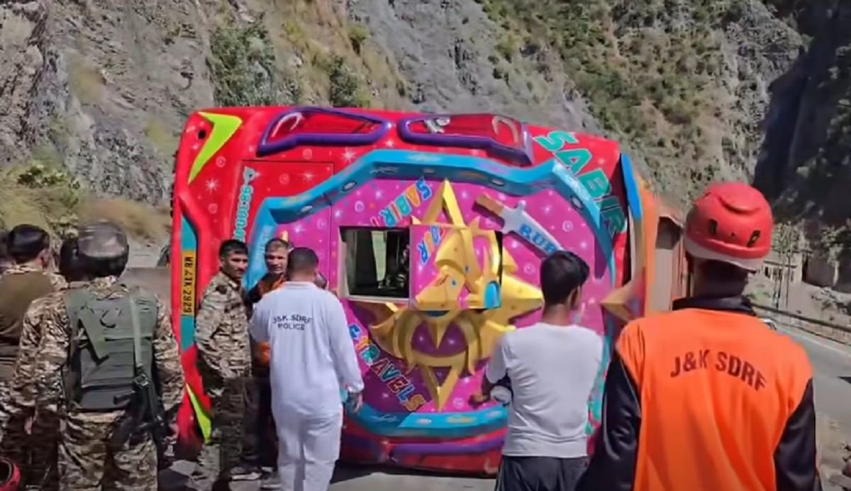 Sleeper Bus Overturns on Jammu-Srinagar Highway, 33 Injured