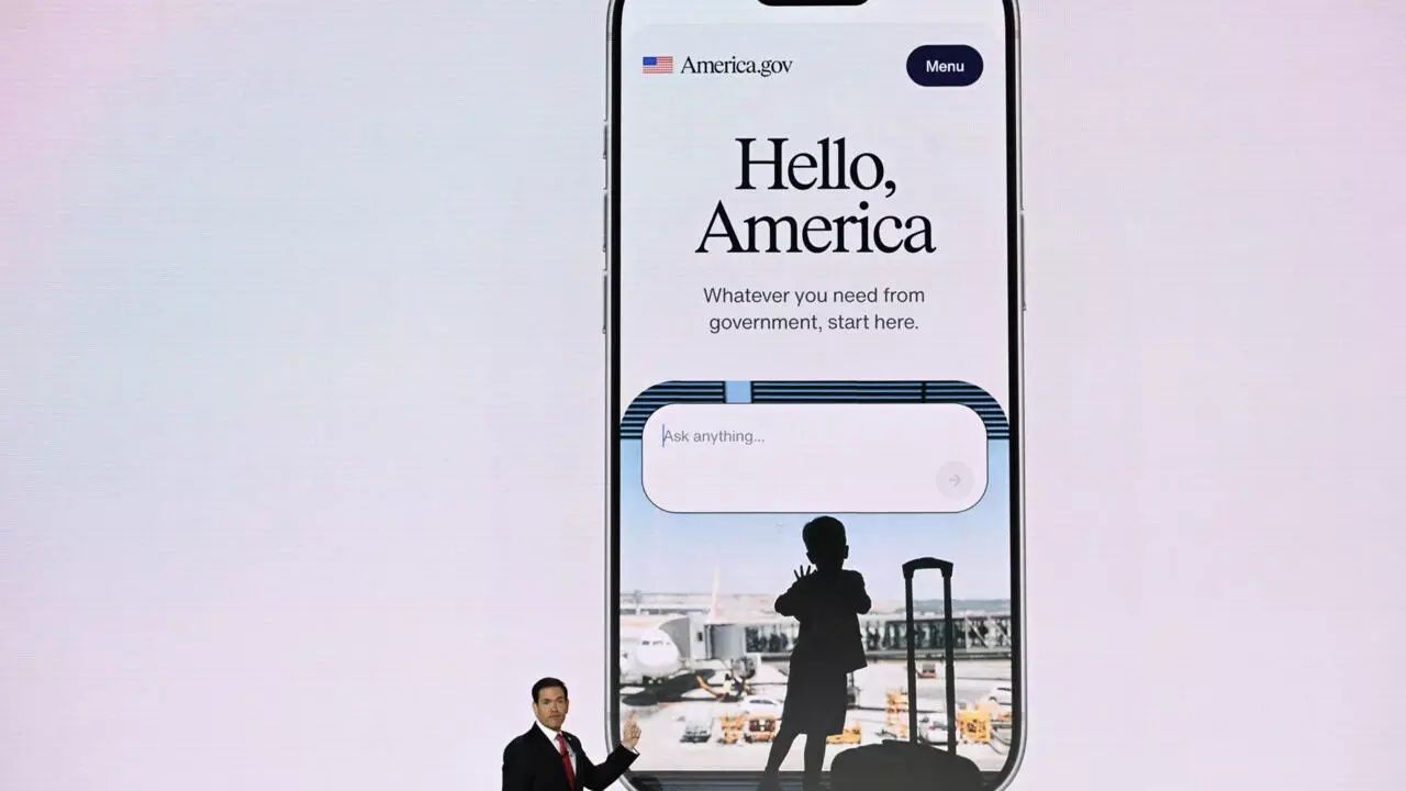 US Government’s New AI Chatbot Pulls Back From Debunking Trump
