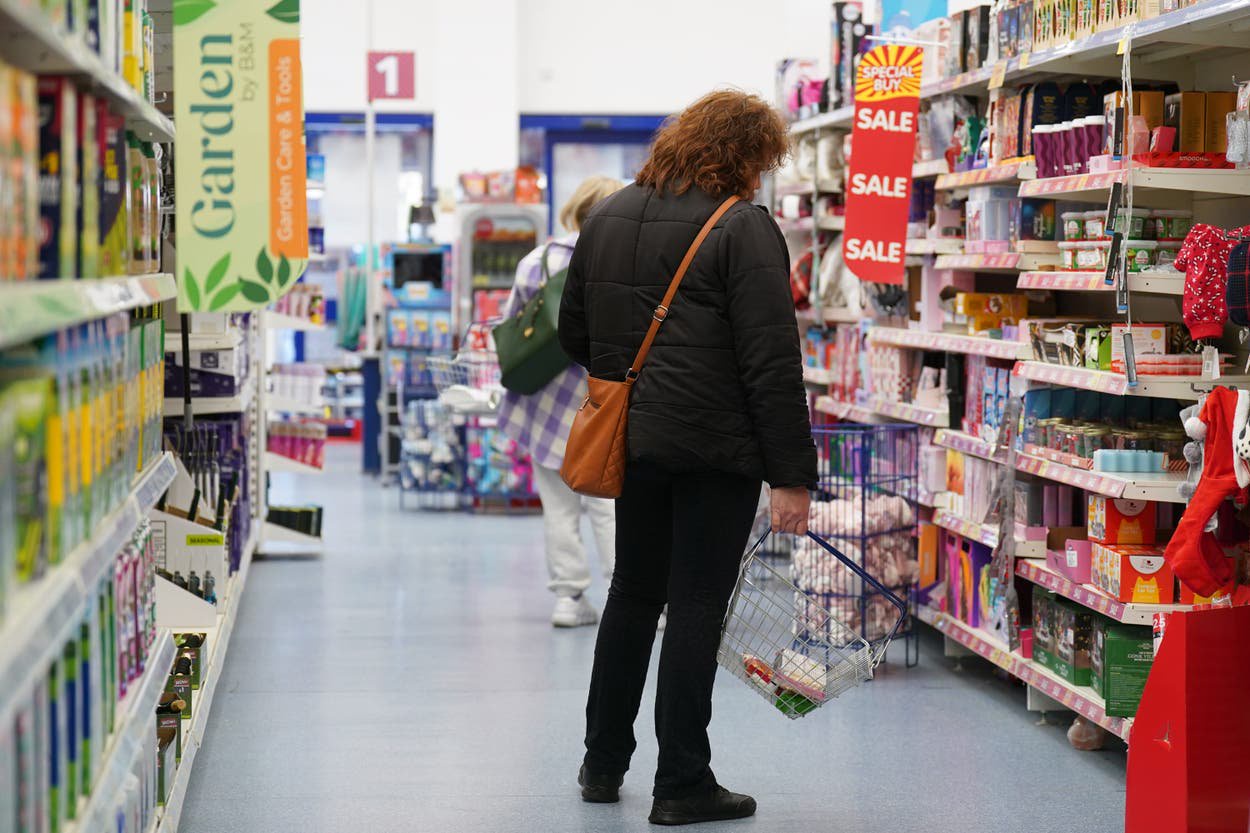 Retailers suffer sharp year-on-year decline in footfall