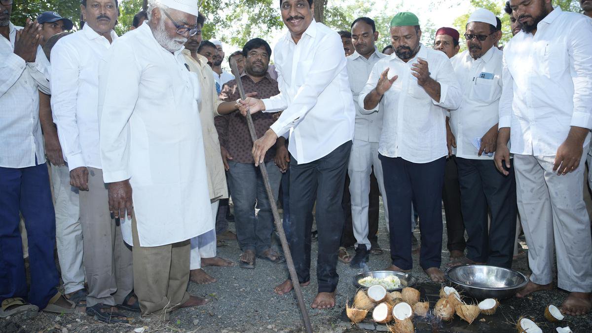 Banaganapalle to be developed as a model town, says Minister B.C. Janardhan Reddy