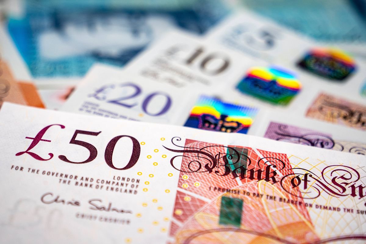 Older DWP state pensioners handed bumper £1,479.20 Friday payments in October