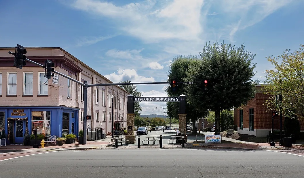 The Towns In Tennessee Where Retirees Are Moving To