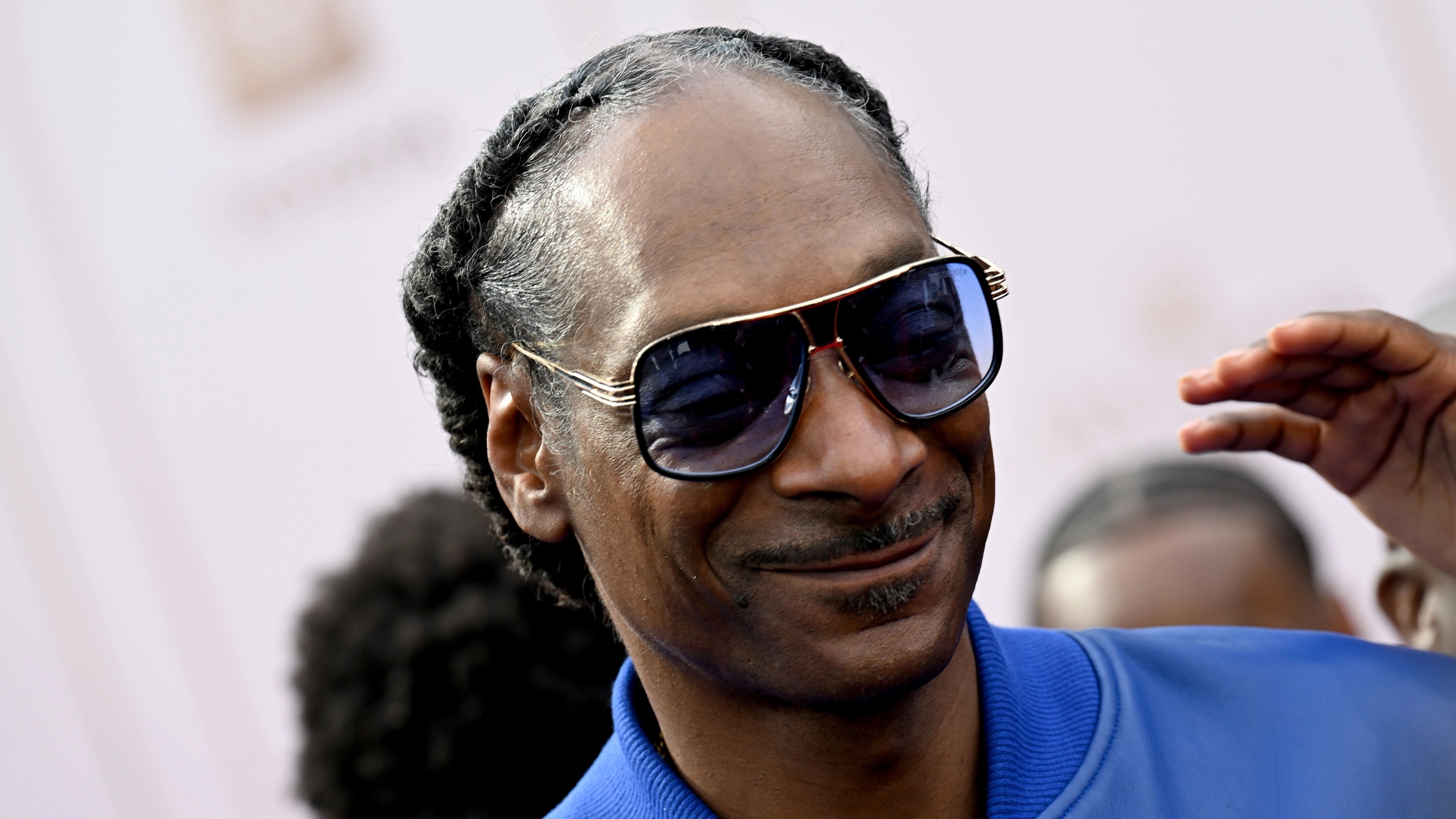 Snoop Dogg’s professional blunt roller has an extraordinary list of A-List clients
