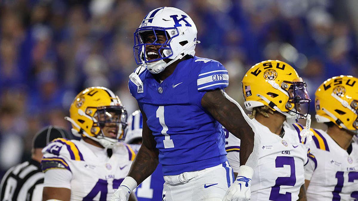 Will Stein’s dad storms the field after Kentucky’s upset win over LSU in beautiful college football scene
