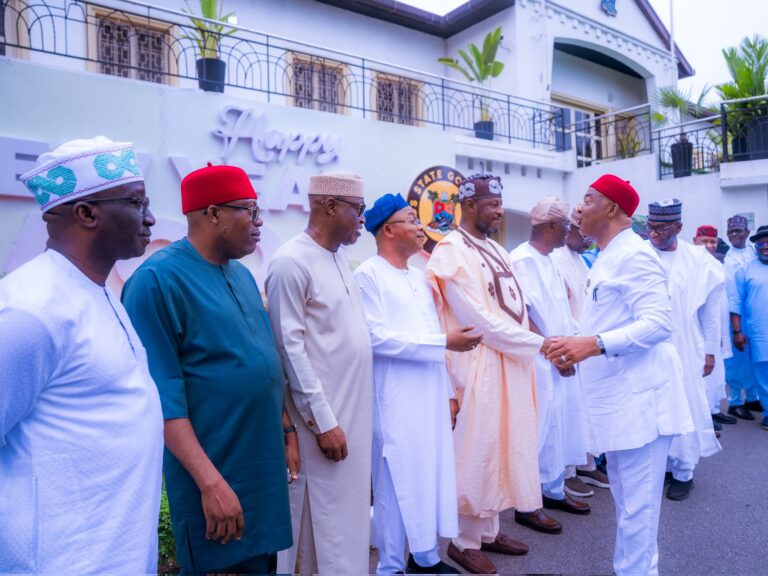 Today’s Headlines: Rainbow Coalition: APC Mounts Pressure on Govs; 2027: Ex-APC Spokesman Warns INEC