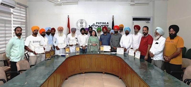 22 Patiala farmers honoured with Guardians of the Environment appreciation certificates for not burning stubble