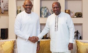 Nigerian investor Tony Elumelu meets President Mahama at his Accra residence