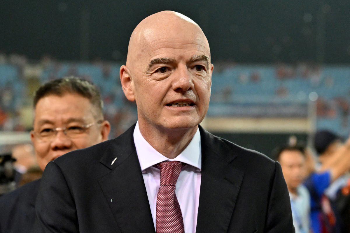 UEFA gives Infantino deadline to release key FIFA documents