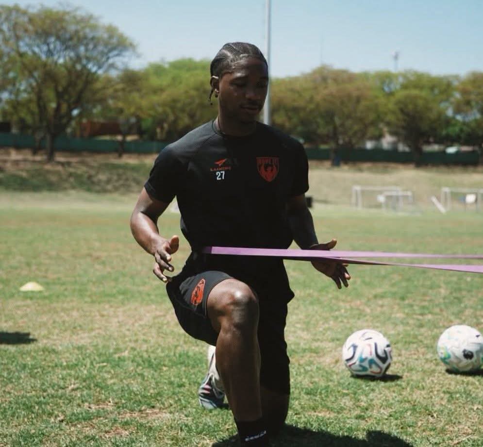 Samkelo Zwane Faces Crucial Career Decision as Kaizer Chiefs Future Comes Under Spotlight