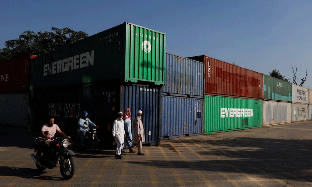 Cargo Piles Up as Container Seizures Disrupt Pakistan Transport