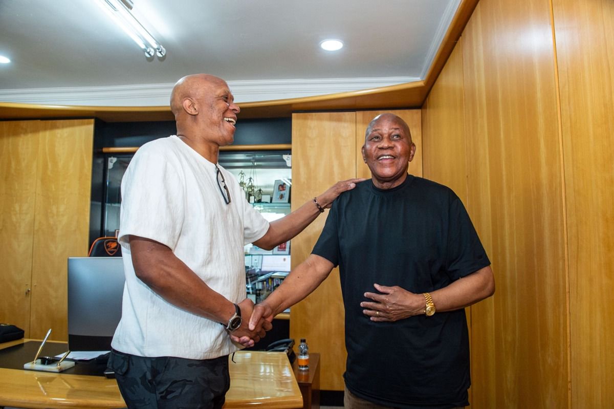 Kaizer Chiefs congratulate club legend Doctor Khumalo on SAFA job
