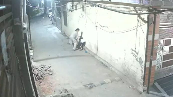 5-year-old girl beaten, dragged as mother pleads for help, attack caught on CCTV