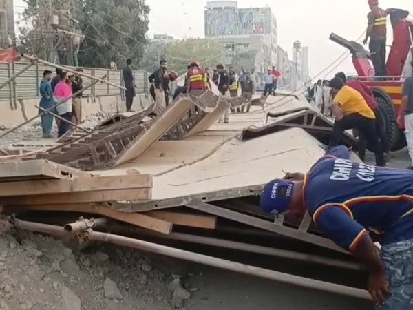 One killed as under-construction Red Line bridge structure collapses in Karachi