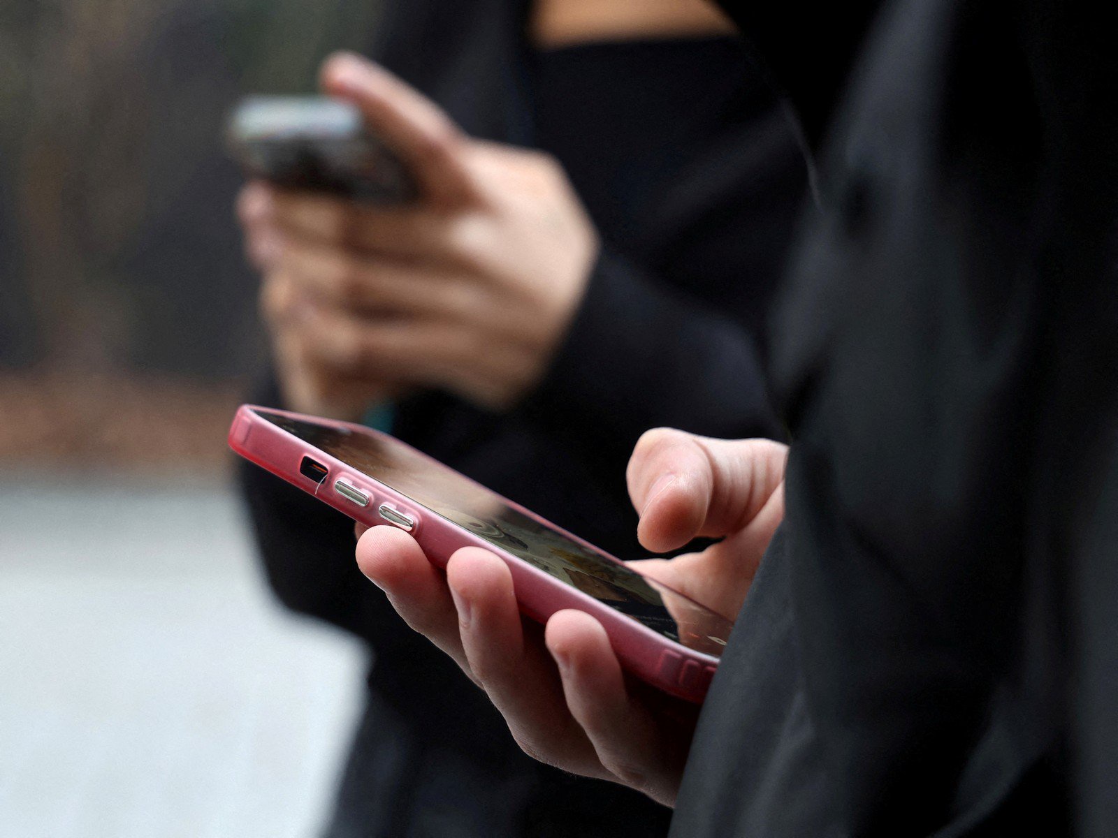 India’s internet users cross 1.11 billion in June, prepaid ARPU exceeds postpaid: TRAI
