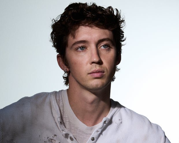 Troye Sivan: She’s the Best review – a strange, singular pop star who deserves to be multiplatinum