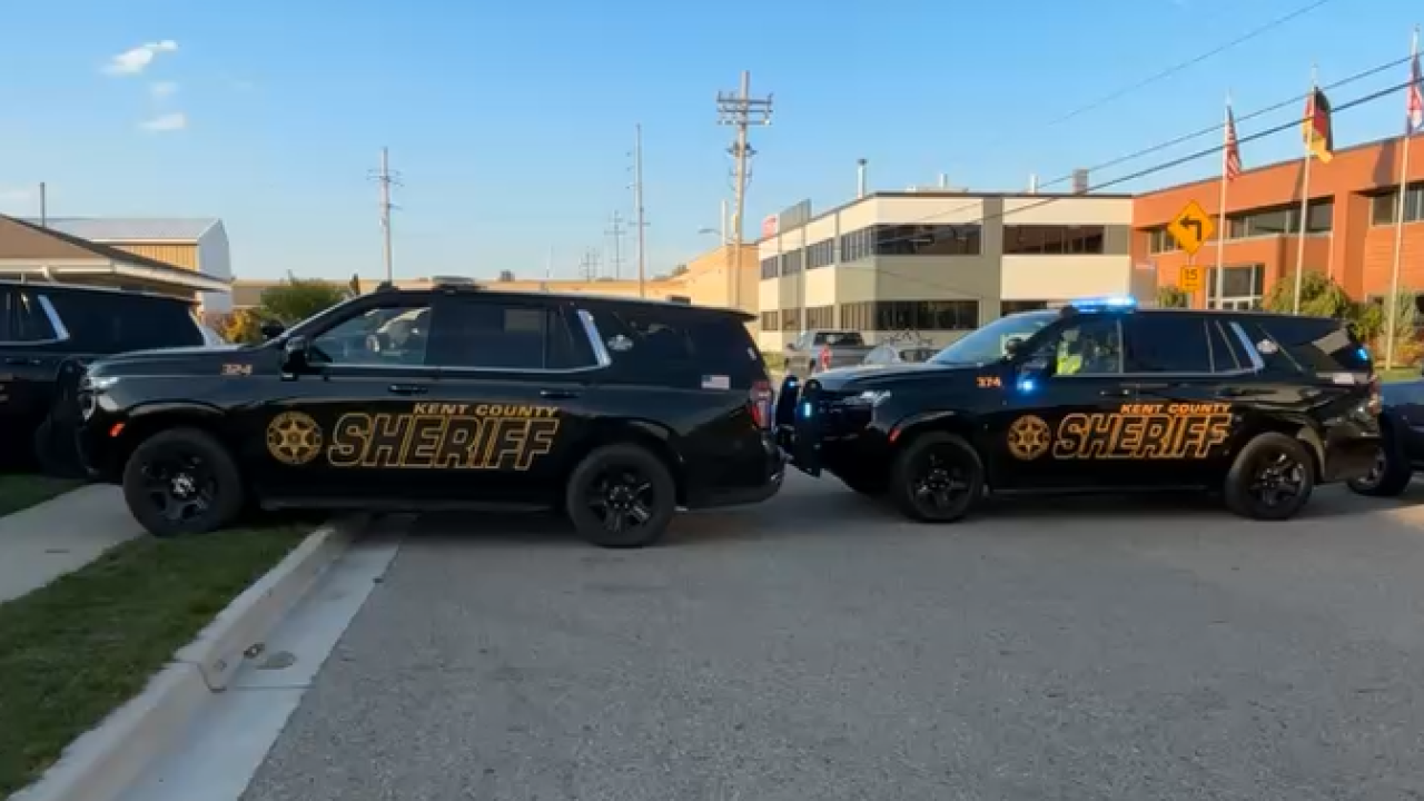One dead, woman hurt after shooting at Sparta apartment complex, police say