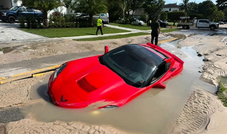 Florida Sinkhole Leaves Red Corvette C7 Stranded in a Rather Unusual Position