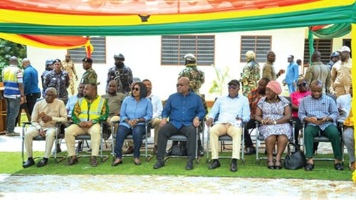 President Mahama inspects ‘Nkokɔ Nketenkete’ processing plant at Bechem – Says Bechem will become chicken capital